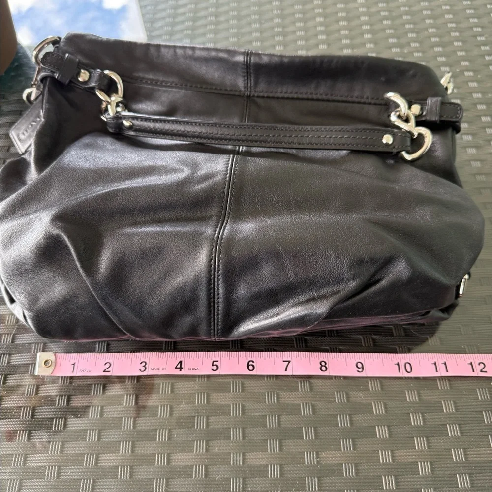 Vintage Coach Brooke #14820 Soft Leather Hobo Medium Purse Black & Silver